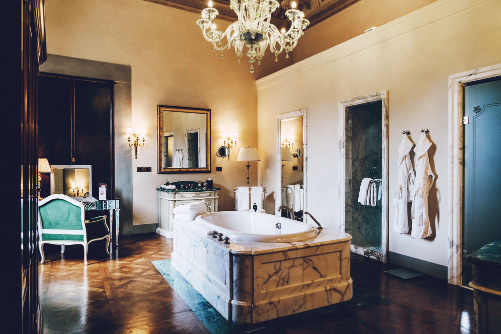 Weekday Wanderlust | Places: The Extravagantly Lovely Four Seasons Florence