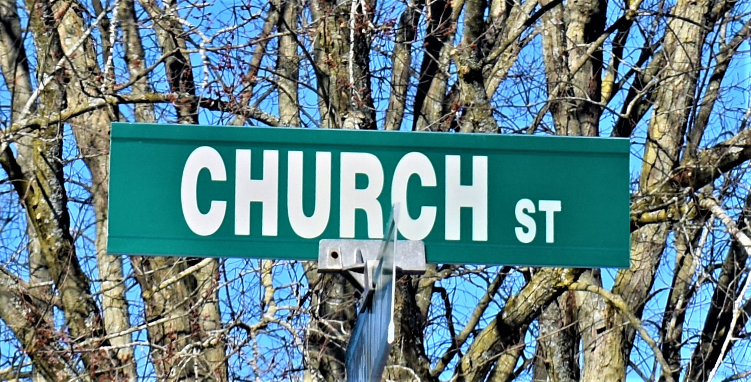 Camera on King & Aurora Church Street, Schomberg...