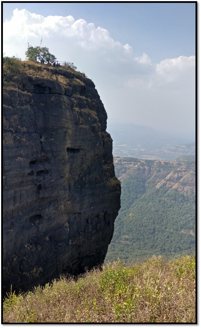 dukes nose trek guide