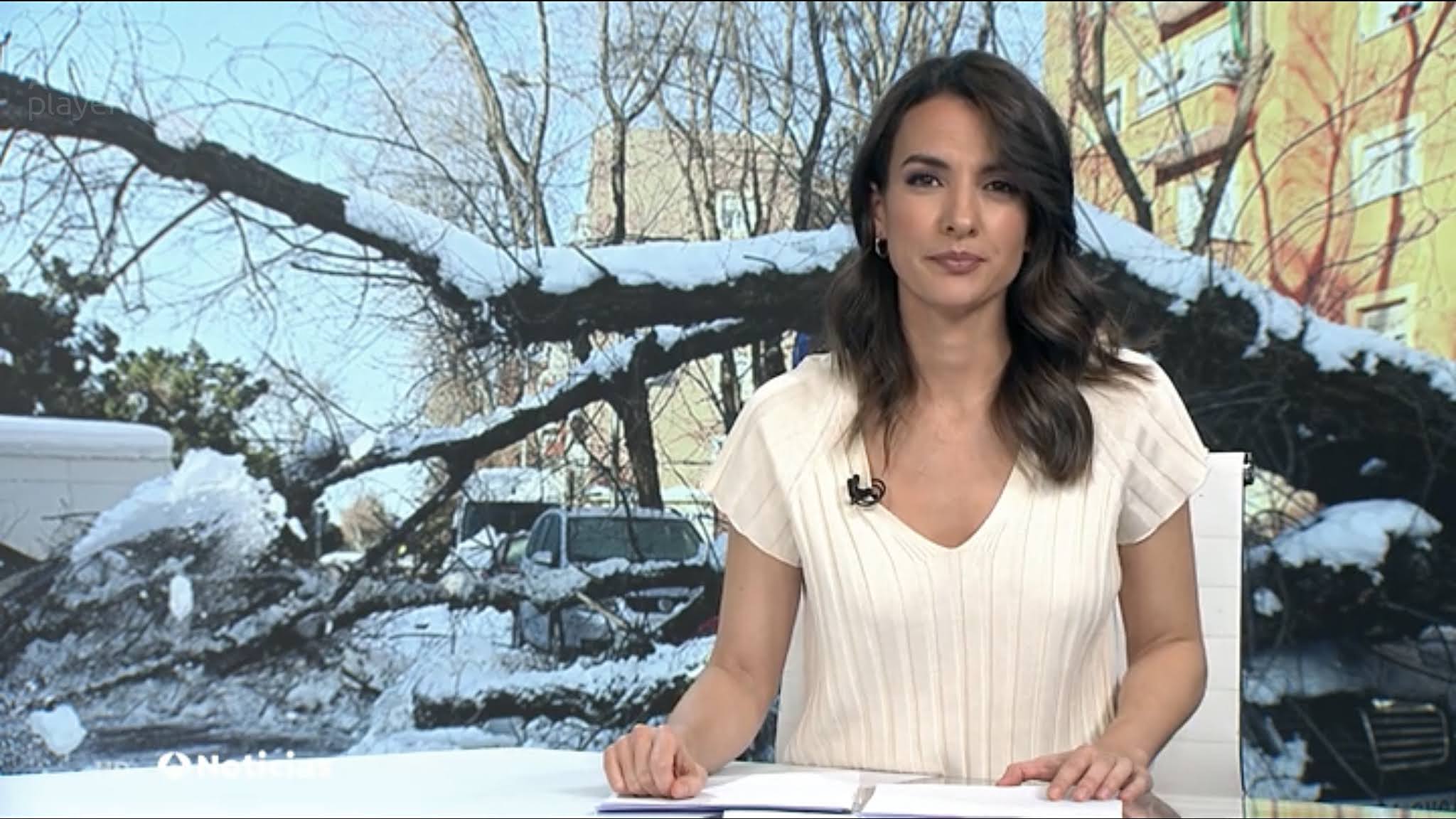 Esther Vaquero. A3 Noticias 2 (14/1/21) Miss Presentadoras TV