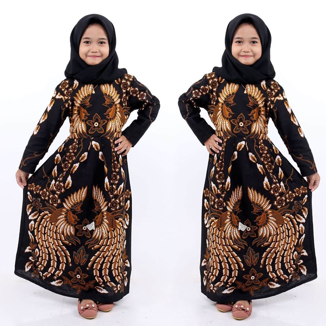 Model Gamis Batik Anak Kombinasi Polos Terbaik 2022 - Model Baju Terbaru