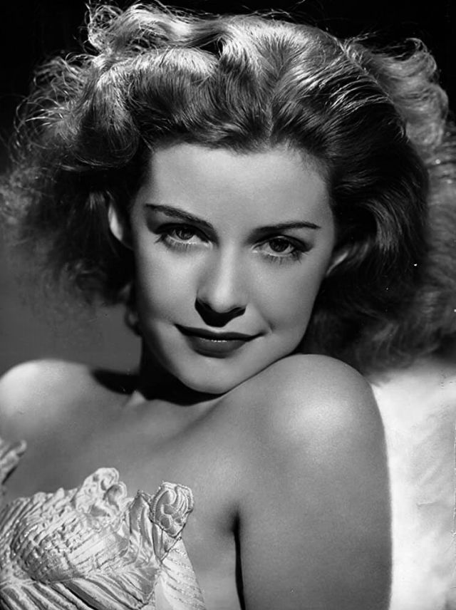 20 Gorgeous Portrait Photos of German Actress Kaaren Verne in the 1940s ...