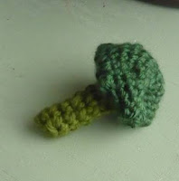 PATRON GRATIS BROCOLI AMIGURUMI 490