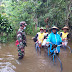 Banjir Musiman Merendam 50 KK, Babinsa Bagorejo Koramil 0824/20 Gumukmas Turun Ke Lapangan