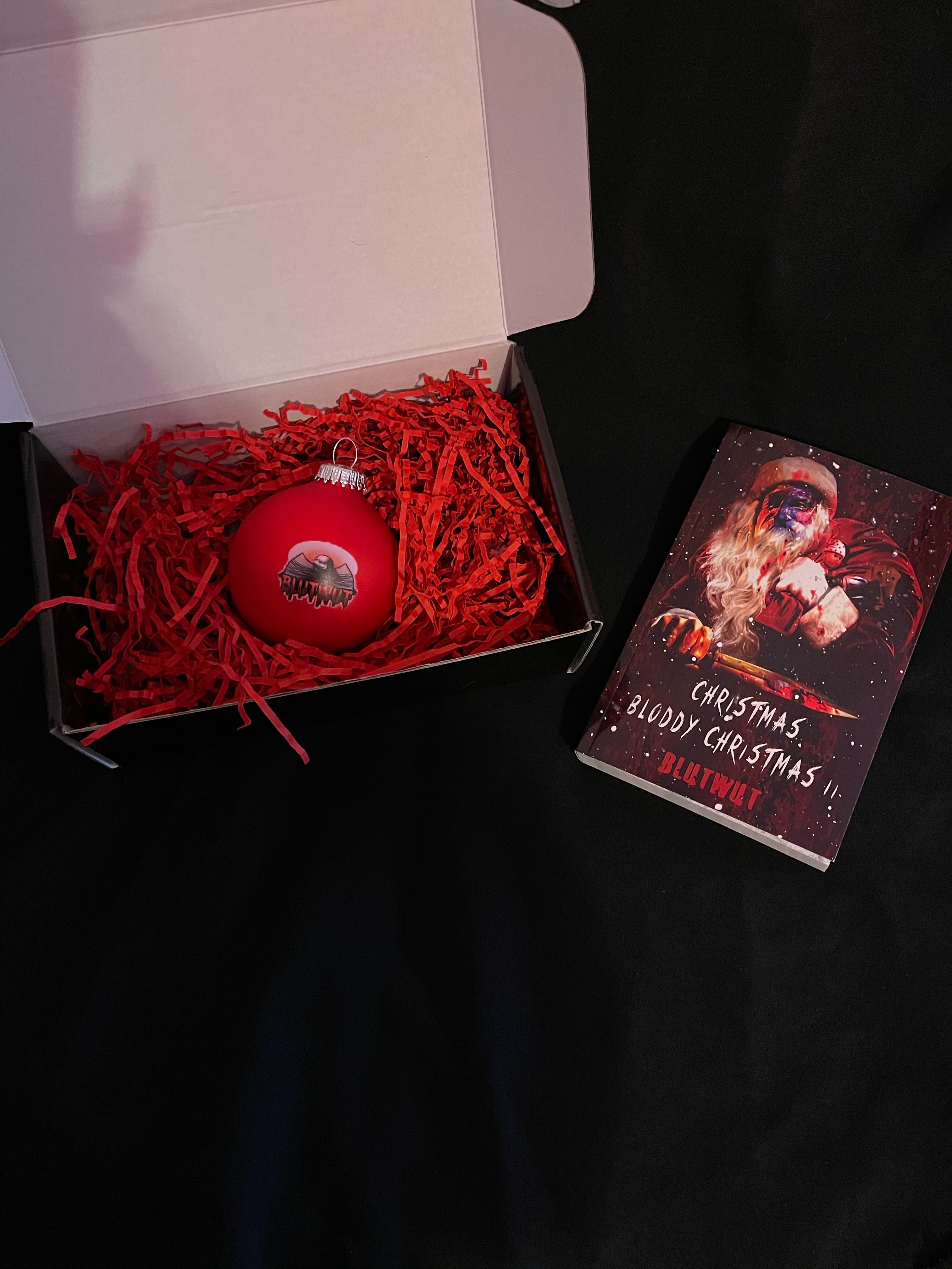 'christmas blood' splatters on vod, disc dec. 11 Emma´s Bookhouse: Christmas Bloody Christmas 2