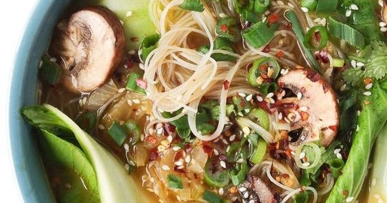 Ginger Garlic Noodle Soup with Bok Choy - HEALTHY LIFE RECIPES