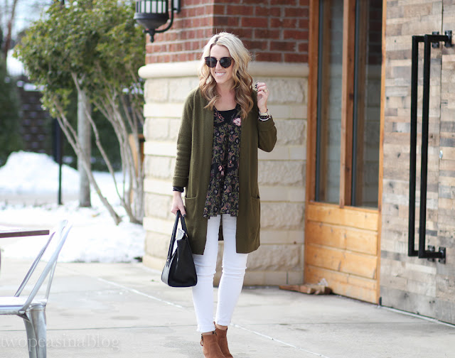 Two Peas in a Blog: Breezy Floral Tunic