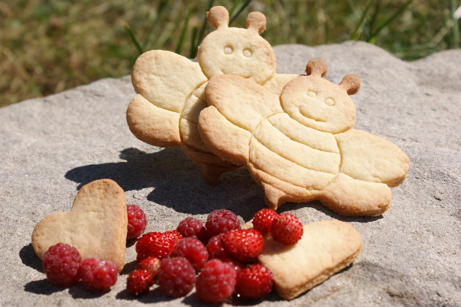 Afternoon Tea Maya l'abeille version biscuits sablés au citron