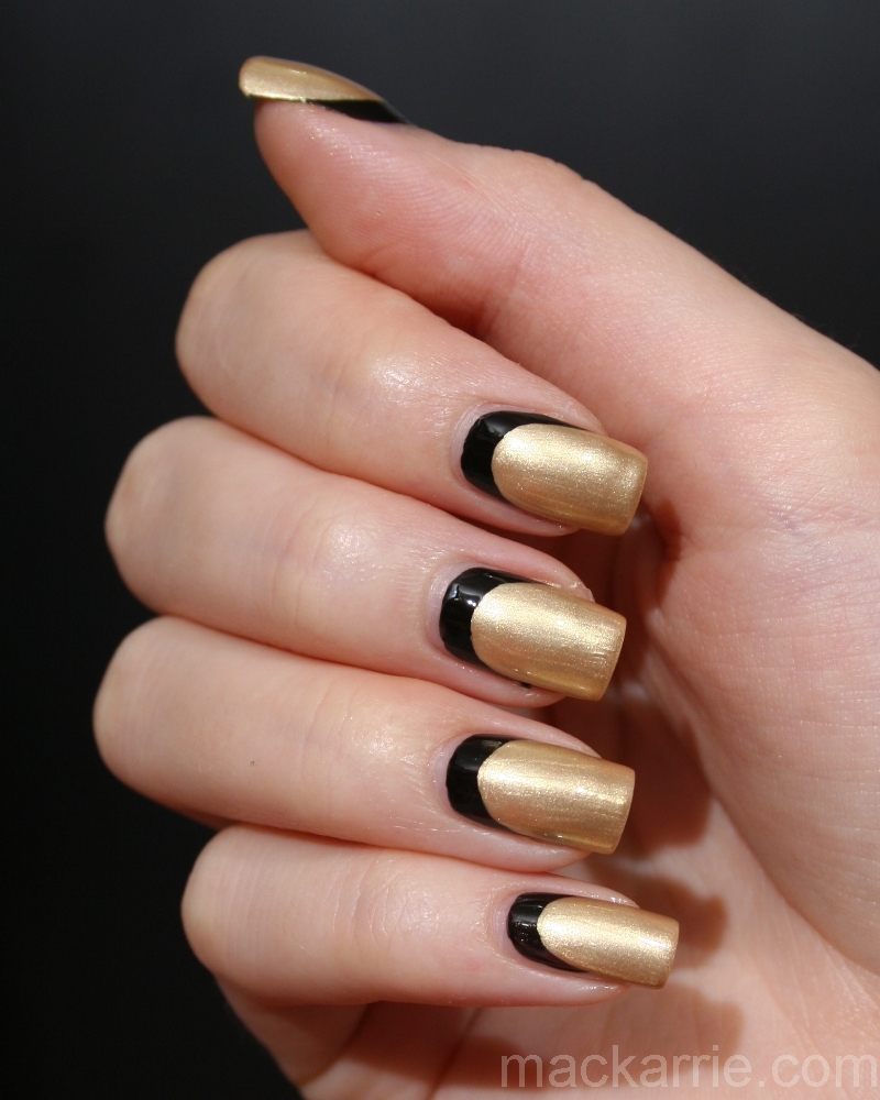 MacKarrie Beauty Style Blog CND Gold&Black Ruffian Nail Design