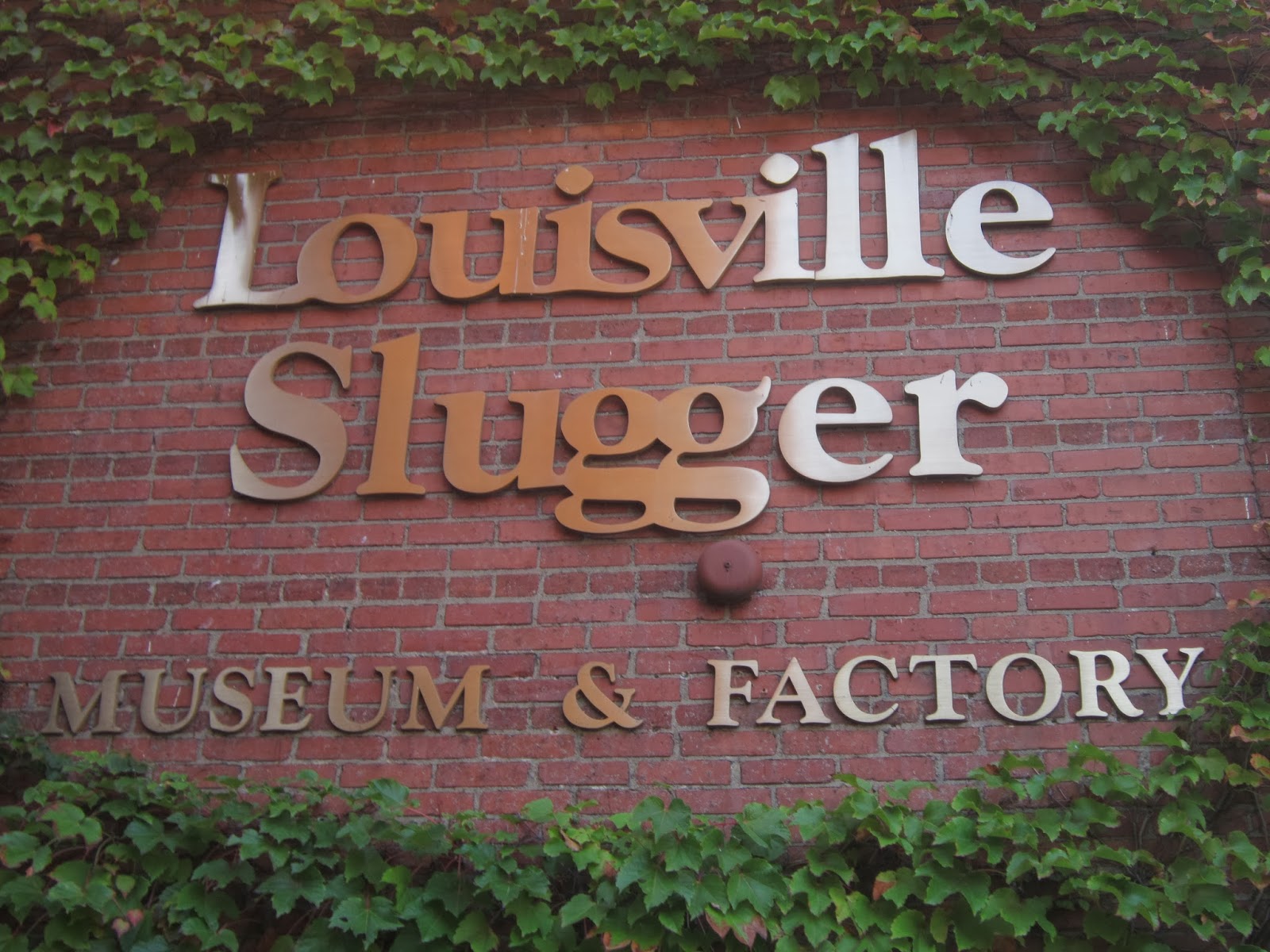 Full-time RVing: LOUISVILLE SLUGGER MUSEUM & FACTORY
