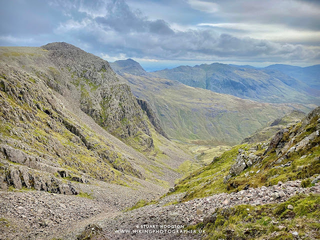 Scafell Pike walk Corridor route map height climbing best route up, Seathwaite Lake District Lakes Wasdale 3 peaks