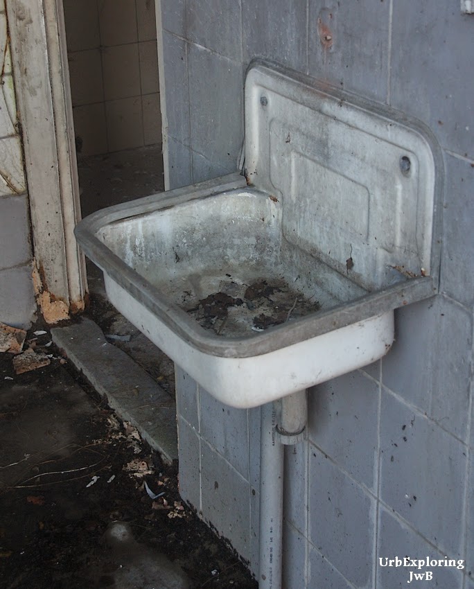 UrbExploring JwB Garage Napoleon