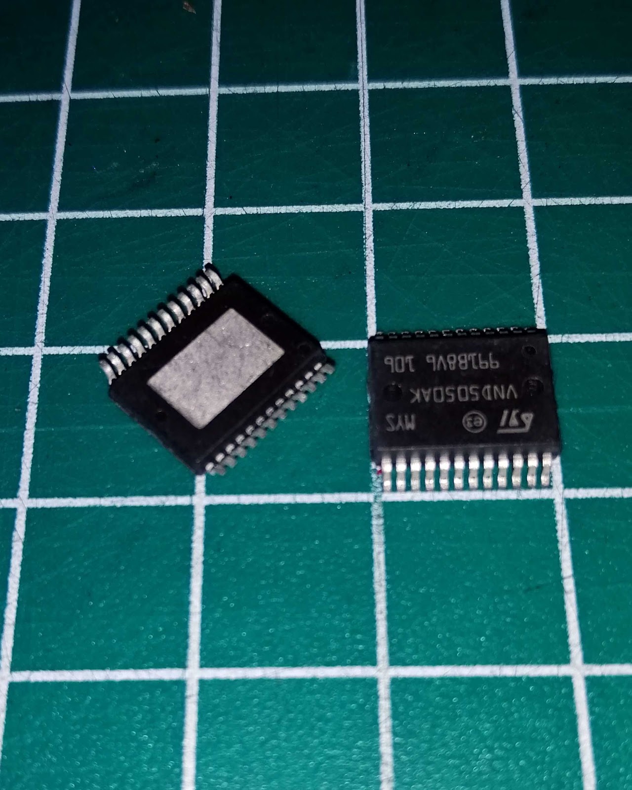 VND5050AK Double channel high side driver SSOP24
