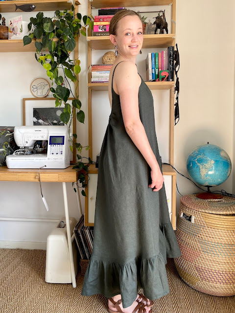 Diary of a Chain Stitcher: Paradise Patterns Hallon Dress in smoke green linen from The Fabric Store