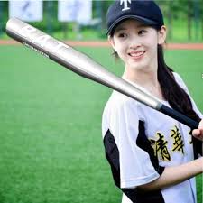 Permainan Softball Menggunakan Alat Pemukul Yang Terbuat Dari Mas Dayat