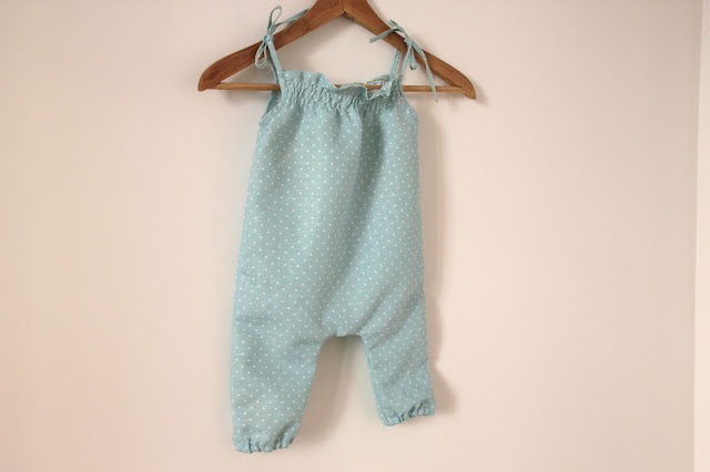 Ropa de bebe DIY coser jumpsuit bebe patrones gratis