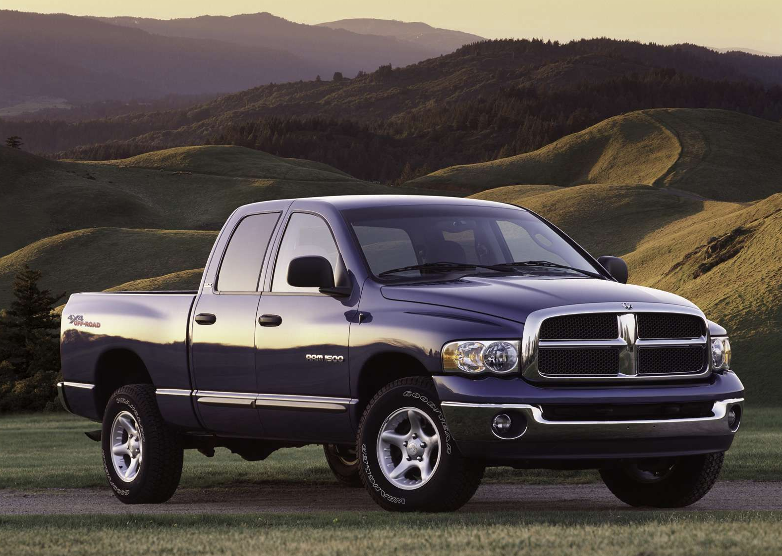 Dodge Ram 2004 - AZH-CARS