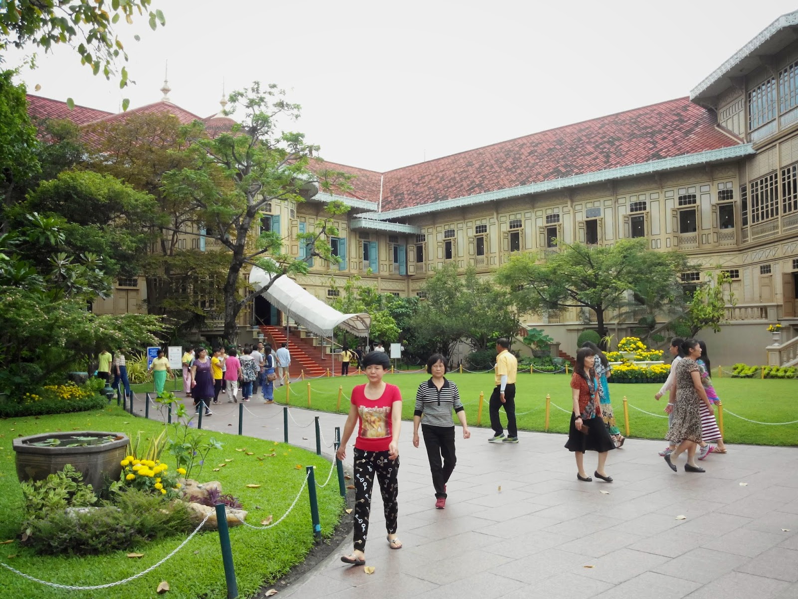 Joy in Thailand Palazzo Vimanmek a Bangkok