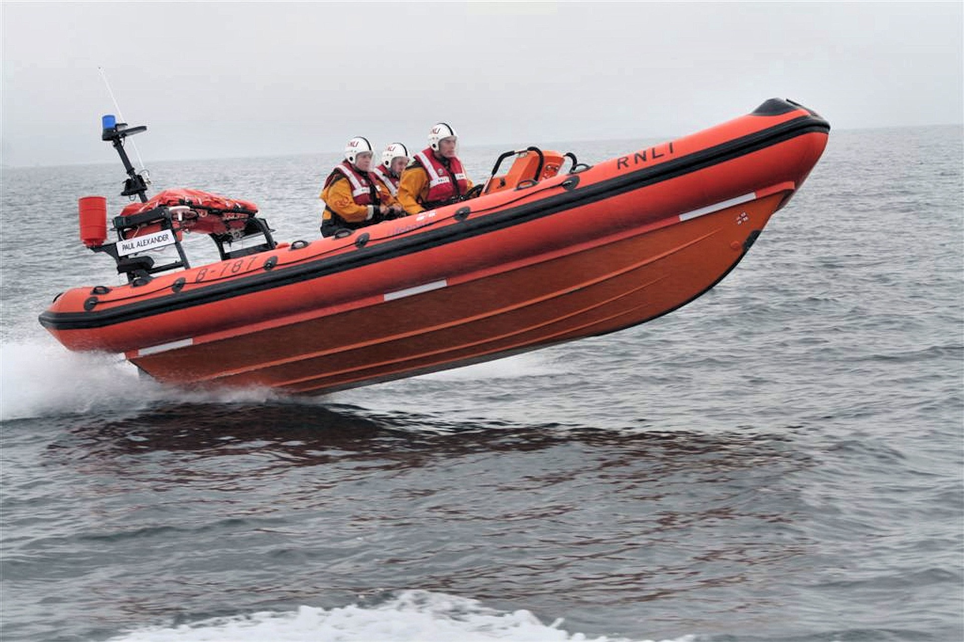 yacht life boats