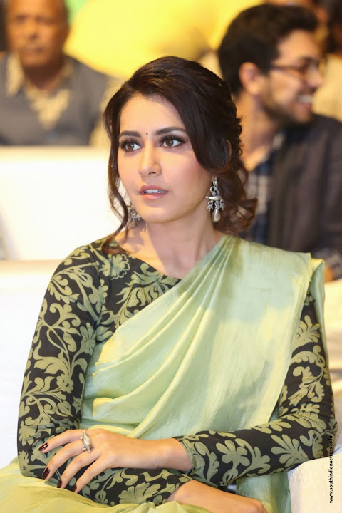 Raashi Khanna at Touch Chesi Choodu movie Pre-Release