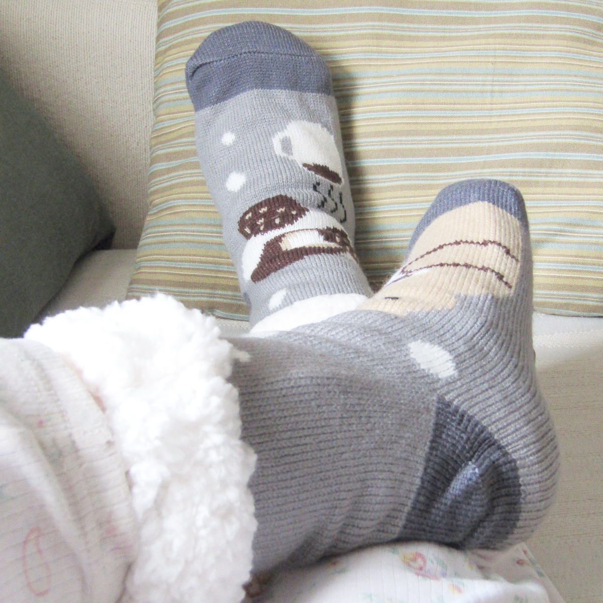 Review of Sherpa Theme Slipper Socks