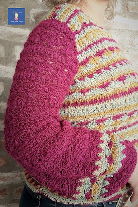 Mangas - Crochet Blouse - Tapestry