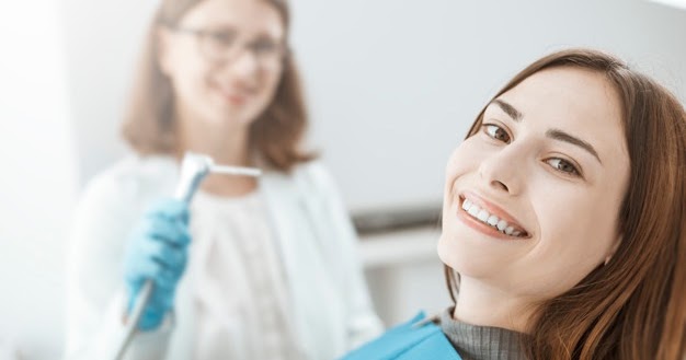 Diş Ağrısı için Antibiyotik ve Ağrı Kesici ilaçlar Gezilmeye Değer