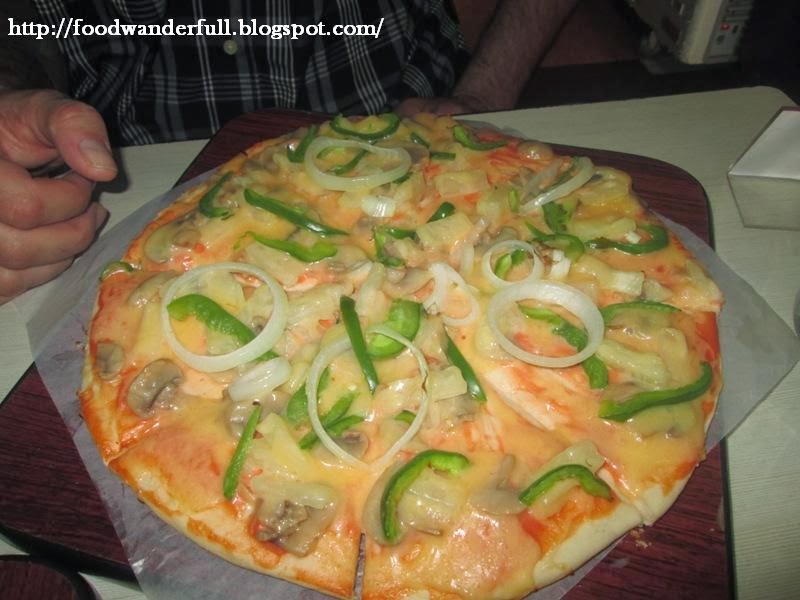 Food Wander The Pitstop Restaurant The Home of Mango Pizza, Jordan