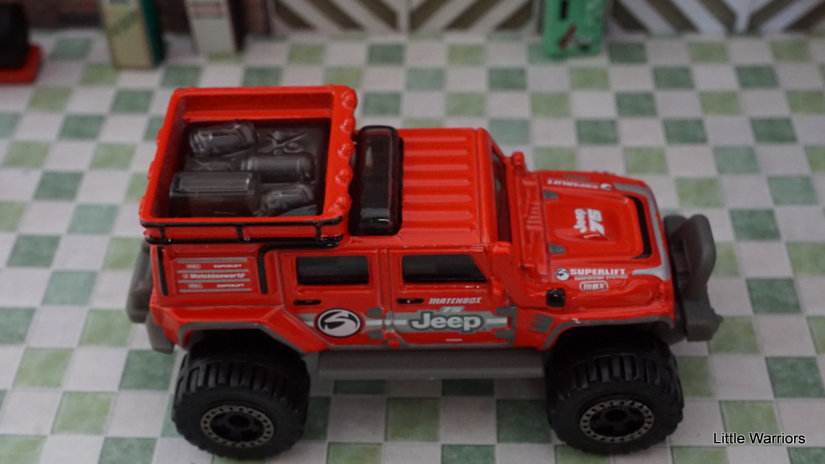 Little Warriors Matchbox Jeep Wrangler Superlift (MB832) from 2016