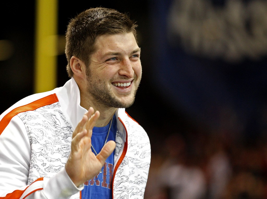 Tim Tebow World Rising American Football Quarterback Sports Stars