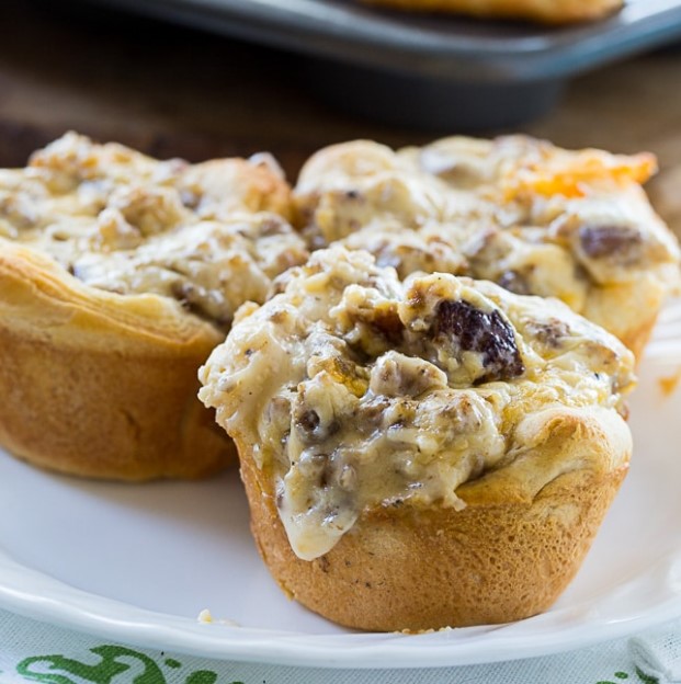 Sausage Gravy Biscuit Cups