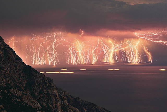 Eternal lightning