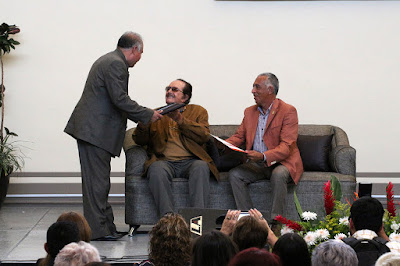 Rubén Fuentes entrega premio de la Bienal de Composición 