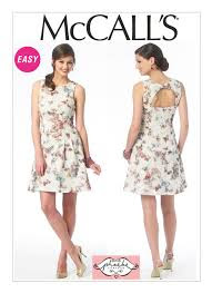 McCall 6924 Blue Floral Dress www.sewplus.blogspot.com