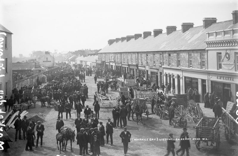 50 Amazing Photographs Capture Street Scenes of the Munster Region
