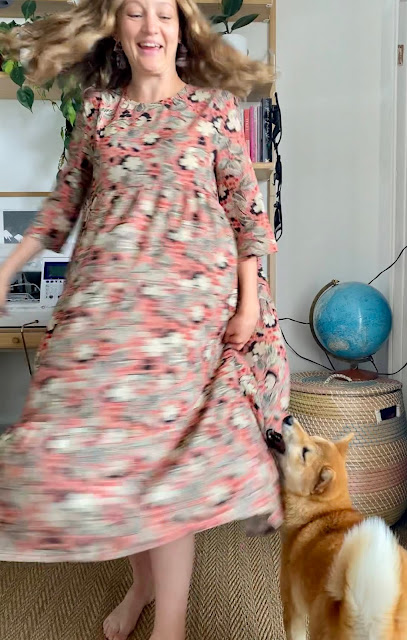 Diary of a Chain Stitcher: Fibre Mood Mira Dress in Fabric Godmother Jackie Vintage Viscose Lawn