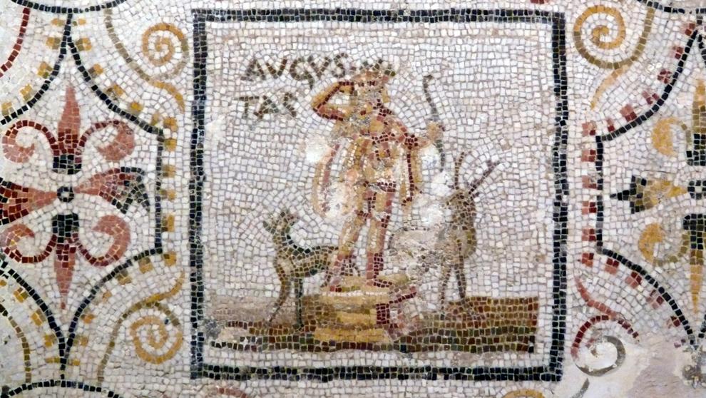 Sit tibi terra levis: La Vanguardia:El calendario de los dioses romanos