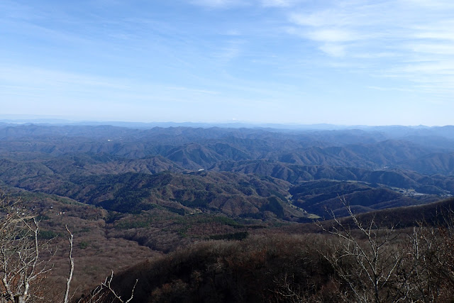 男三瓶山