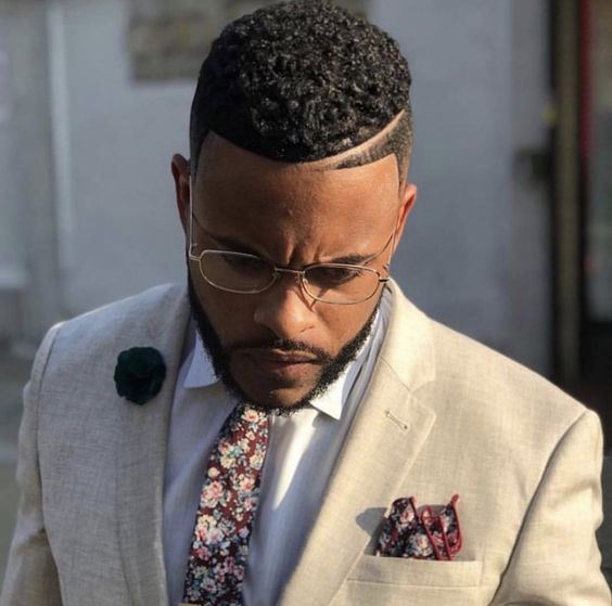 Corte De Cabelo Masculino Curto Com Risco Curto Riscos De Cabelo