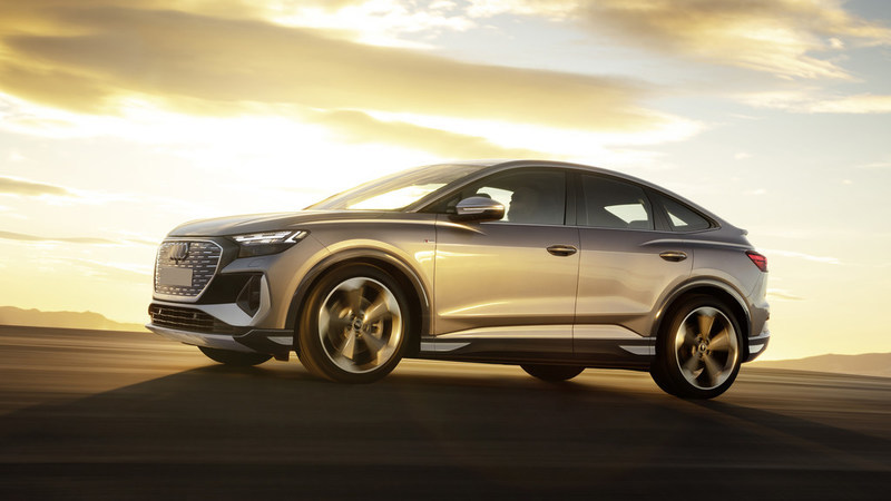 Audi Q4 e-tron is 2022 Green Car of the Year; Green Car Awards Winners Include Lucid, Tesla, Hyundai, BrightDrop, and Chevrolet Audi Q4 e-tron is 2022 Green Car of the Year; Green Car Awards Winners Include Lucid, Tesla, Hyundai, BrightDrop, and Chevrolet