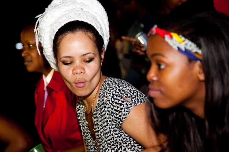 NAIROBI'Z BLOGAZINE BLANKETS & WINE (XLV) JULY