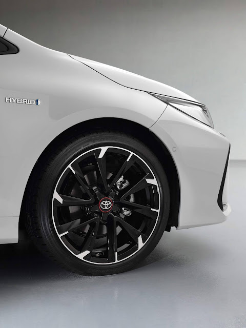 Toyota Corolla GR Sport chega ao mercado em 2021