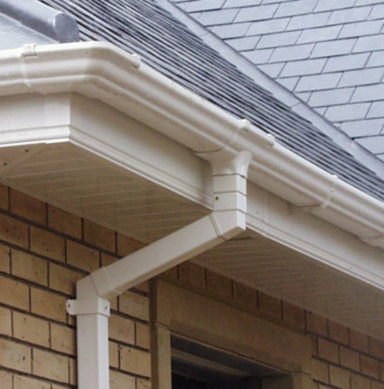 Seamless aluminium guttering a perfect way to do the guttering at