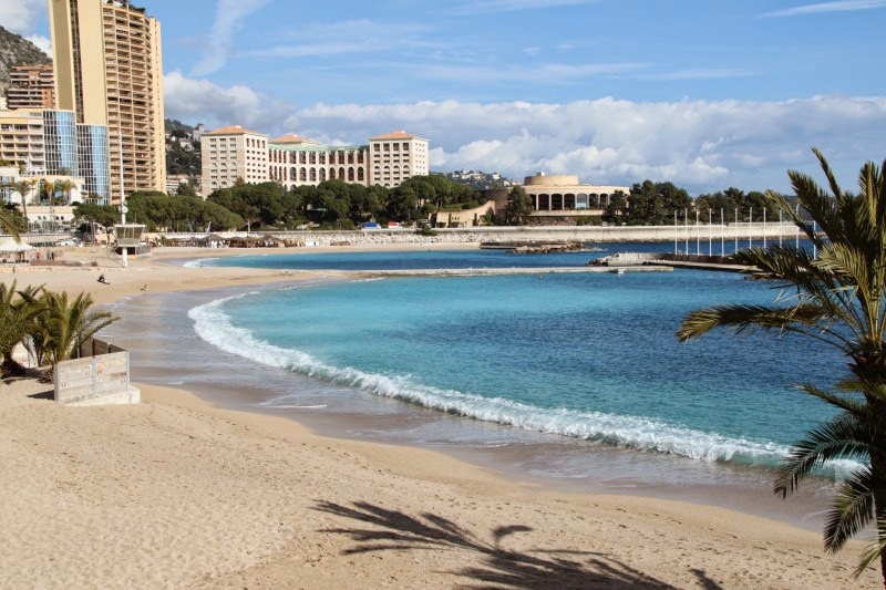 монако монте карло пляжи. монако монте карло пляжи. пляж ларвотто в монако. пляж ларвотто в монако. берег монако.