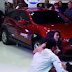 KECOH!!! Pameran Kereta Mewah "GEMPAR" Selepas Lelaki Tidak Dapat Mengawal Nafsunya...