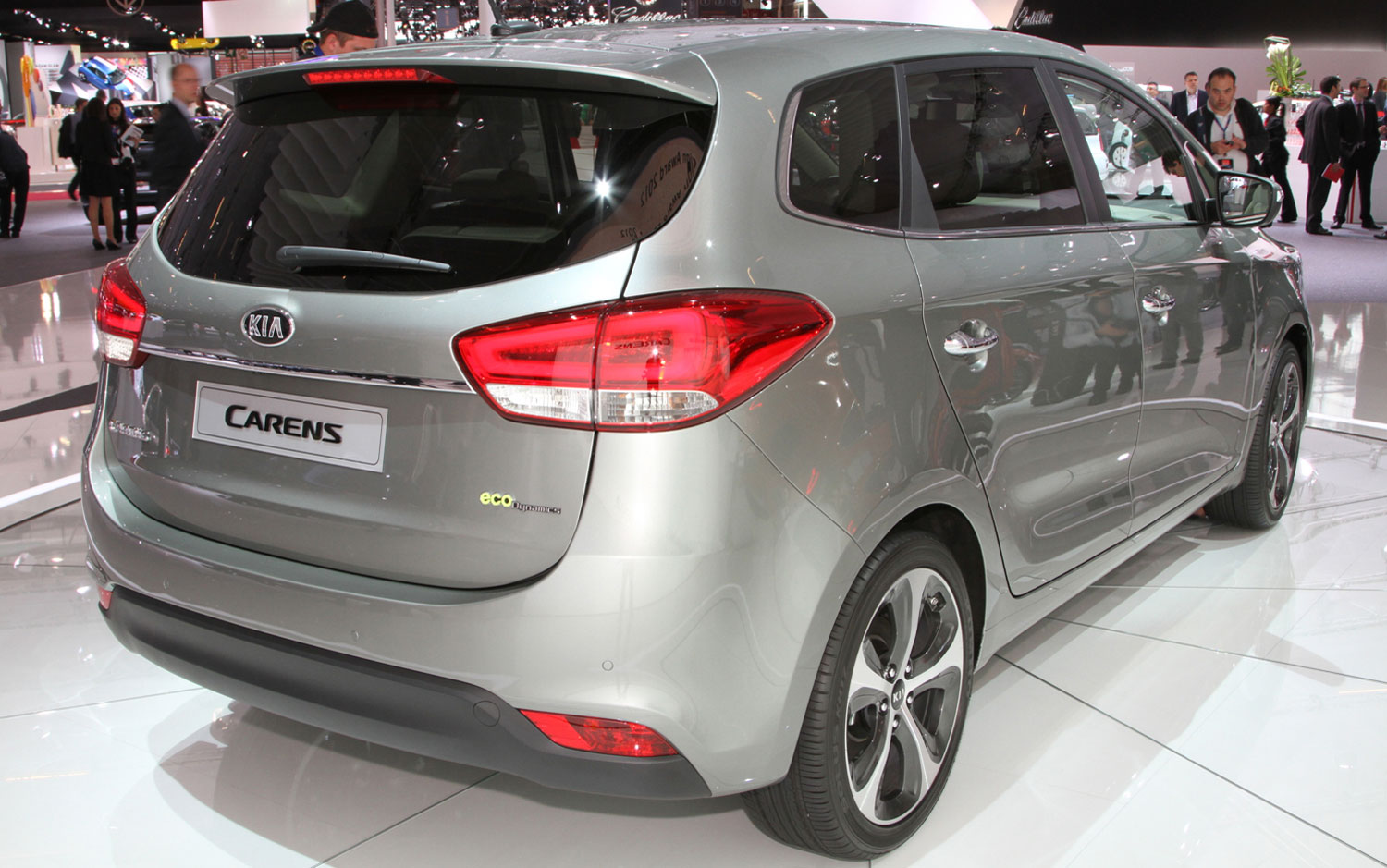 Cars Model 2013 2014: Kia RondoCarens MPV