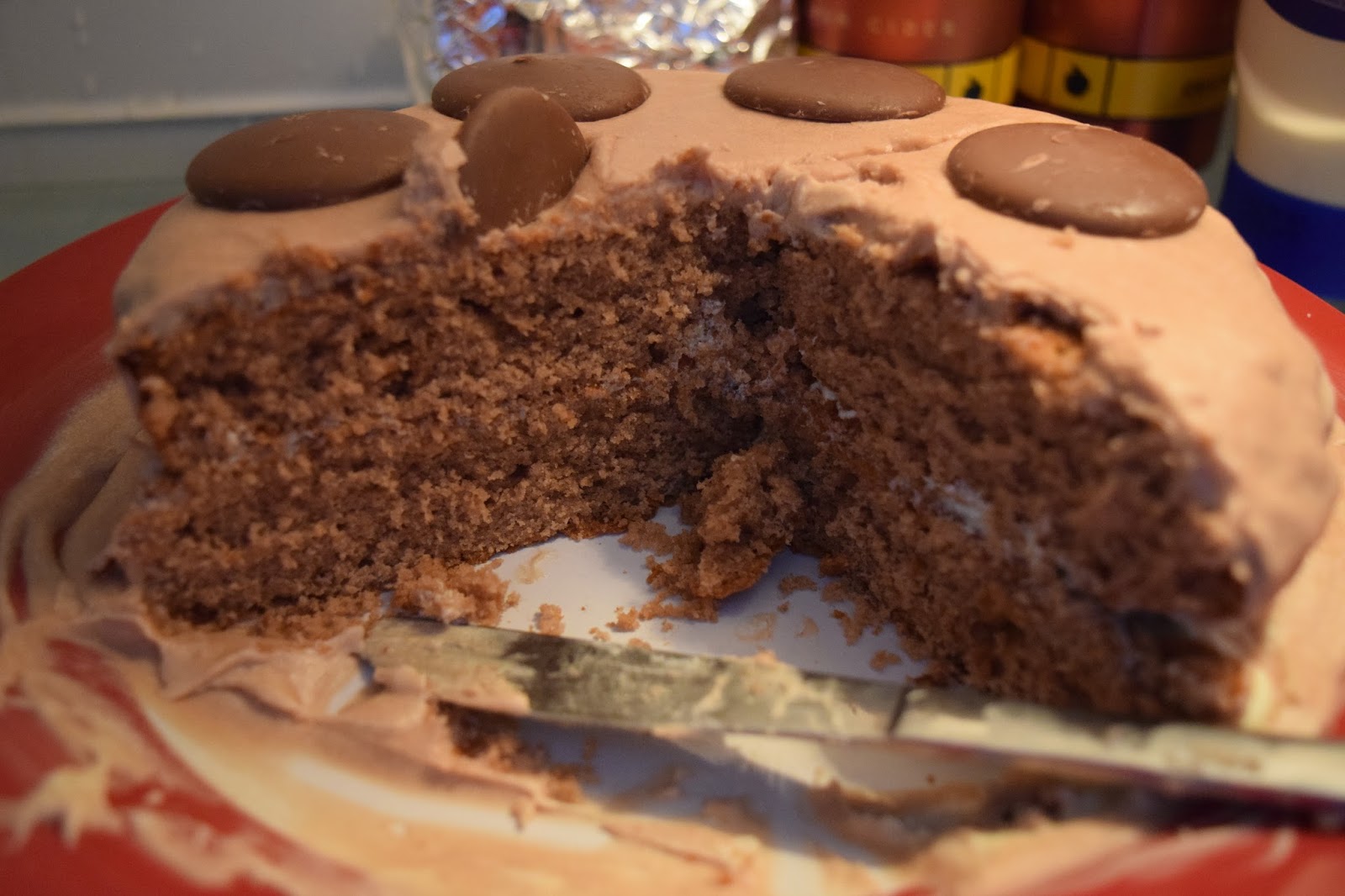 ItsCaitlyn BAKING A CHOCOLATE CAKE!!
