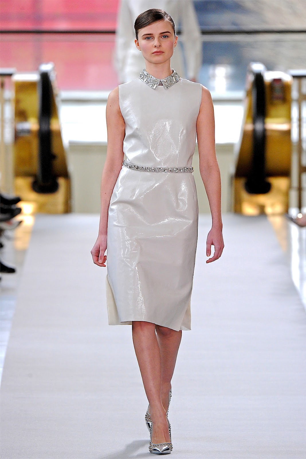 тенденции 2013 года. платья мировых дизайнеров. платье оскар де лоренто. оскар де ла рента одежда. тенденции современности.