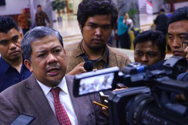 Gudang Amunisi TNI Dikuras untuk Polri, Fahri Hamzah: Ini Isu Sensitif Gudang Amunisi TNI Dikuras untuk Polri, Fahri Hamzah: Ini Isu Sensitif