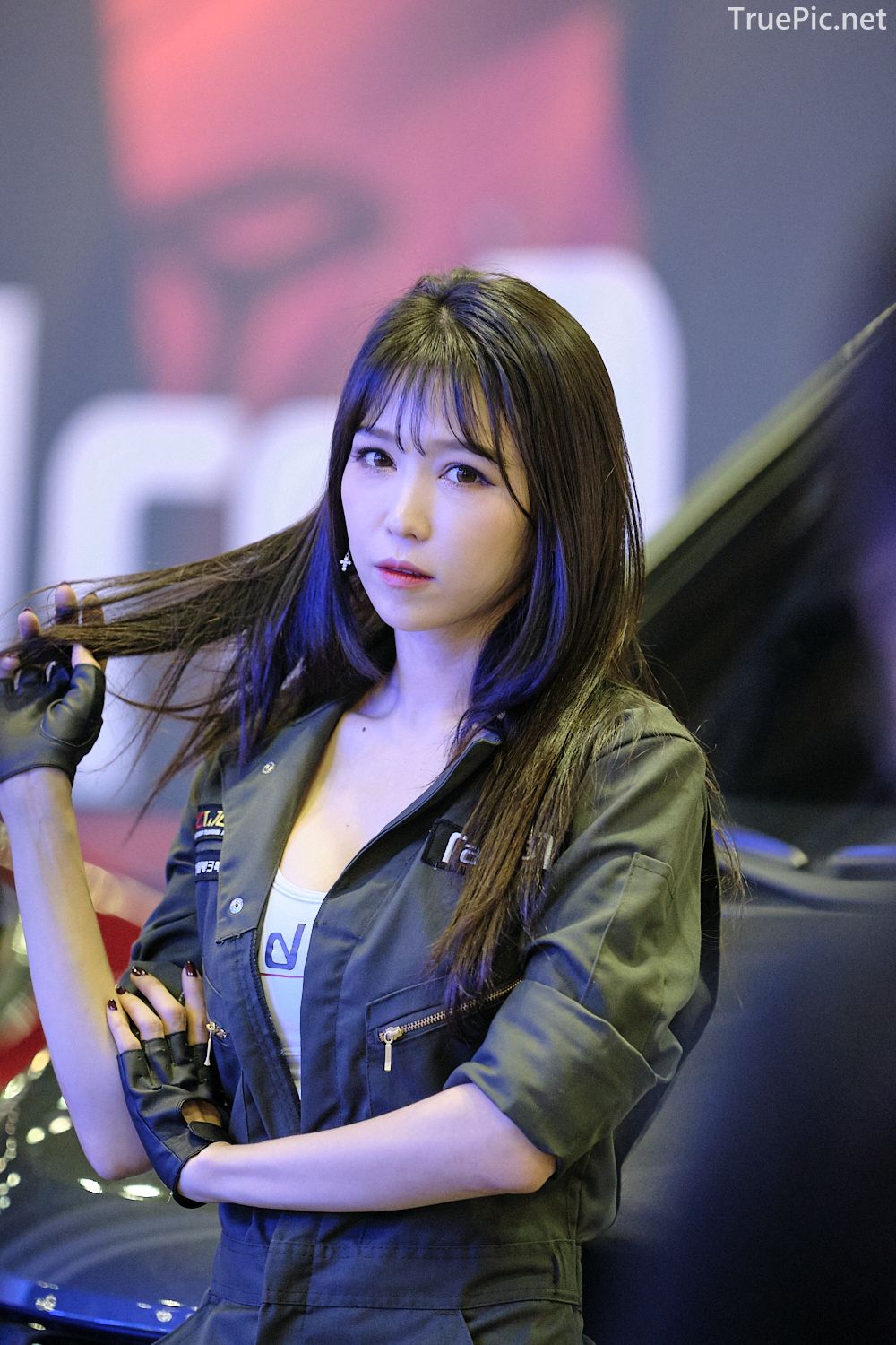 Korean Racing Model - Lee Eunhye - Seoul Auto Salon 2019 - Picture 25